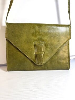 Robert Bestien Women's Green Lizard Embossed Envelope Shoulder Clutch